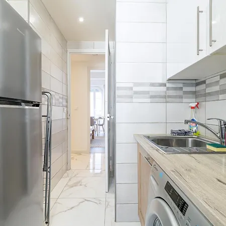- Center, Wifi, Ac, 2-6 Pers Νίκαια