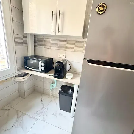 - Center, Wifi, Ac, 4-5 Pers Lägenhet