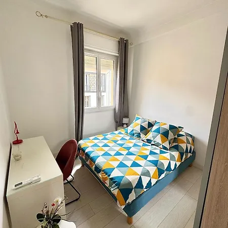 - Center, Wifi, Ac, 4-5 Pers Lägenhet *